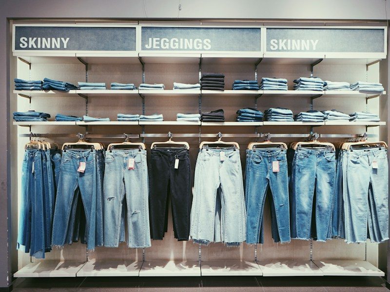 Beratungsgespräch im Showroom